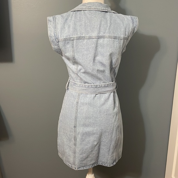 Belted button down jean dress - Picture 3 of 3